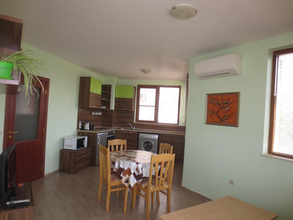 Fantasy Apartments Saint Constantine And Helena Resort Szent Konstantin és Elena Kültér fotó