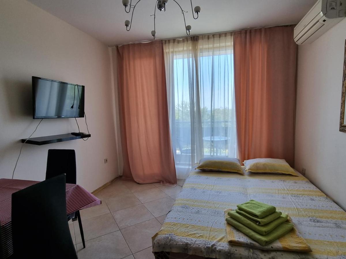 Fantasy Apartments Saint Constantine And Helena Resort Szent Konstantin és Elena Kültér fotó